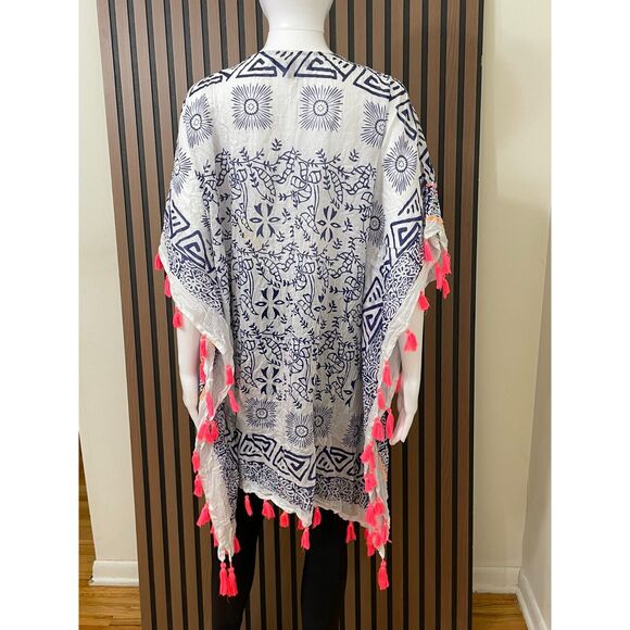 Saks Fifth Avenue Women's L White Coverup Cotton Poncho Tassel Beach Pool Boxy - Picture 2 of 7